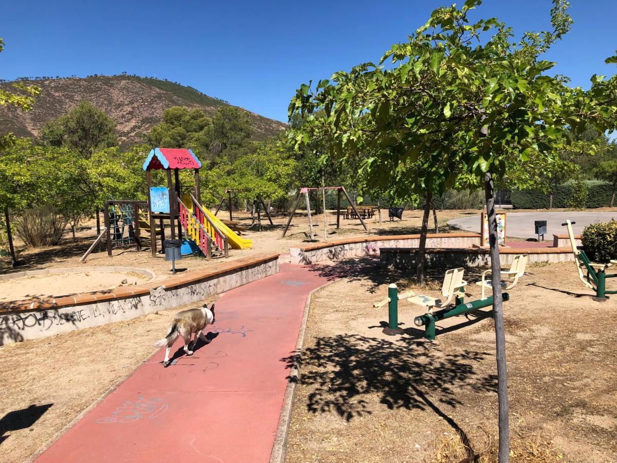 Casa Rural Los Olivos De Robledo De Chavela La Estacion エクステリア 写真
