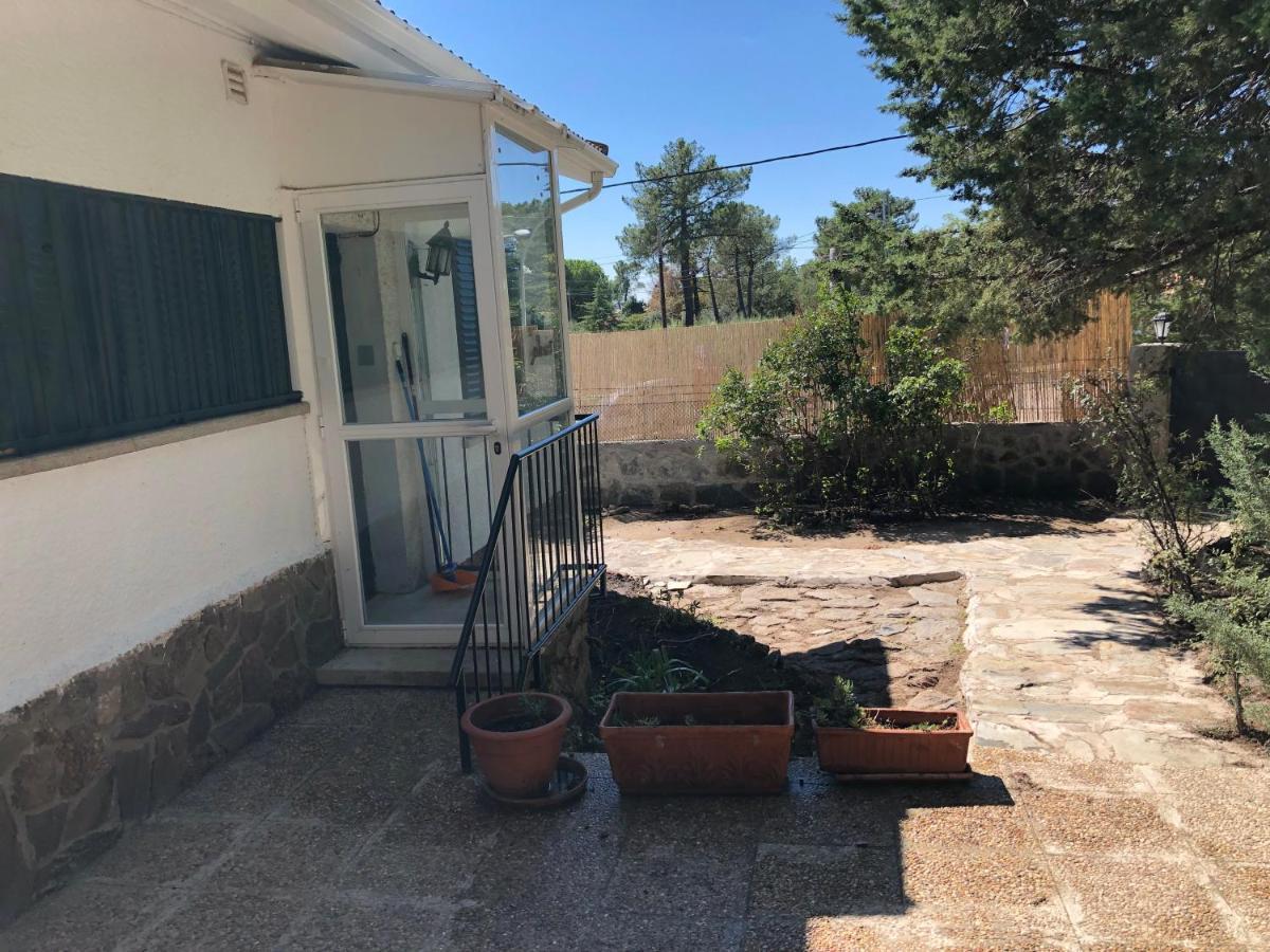 Casa Rural Los Olivos De Robledo De Chavela La Estacion エクステリア 写真